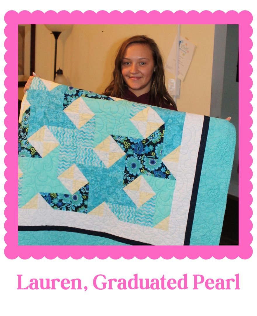 Lauren, Graduated Pearl with Quilt